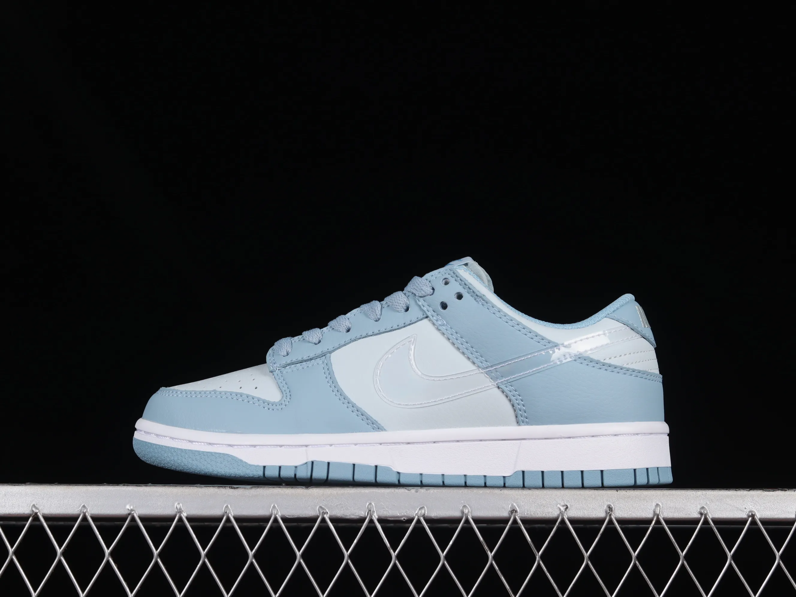 All categories Nk SB Dunk series Nk SB Dunk Low low-top sneakers Nk Dunk Low blue gray SB smashed backboard fashion casual sneakers DH9765-401